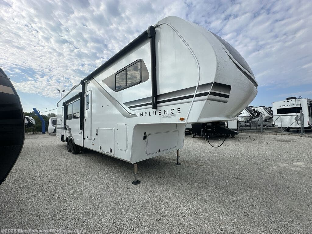 2025 Influence 3704BH by Grand Design from Blue Compass RV Kansas City in Grain Valley, Missouri