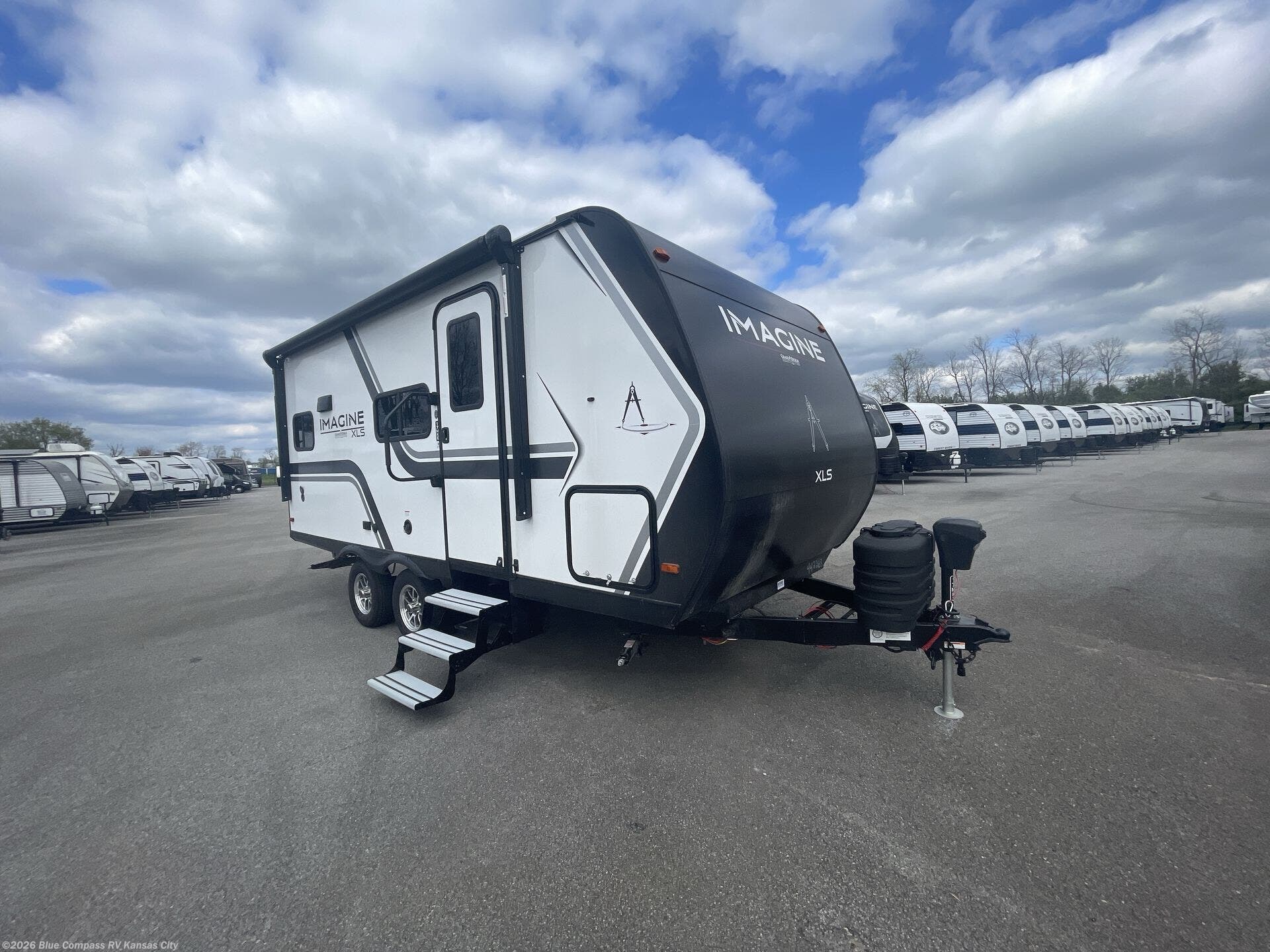 2025 Imagine XLS 17MKE by Grand Design from Blue Compass RV Kansas City in Grain Valley, Missouri