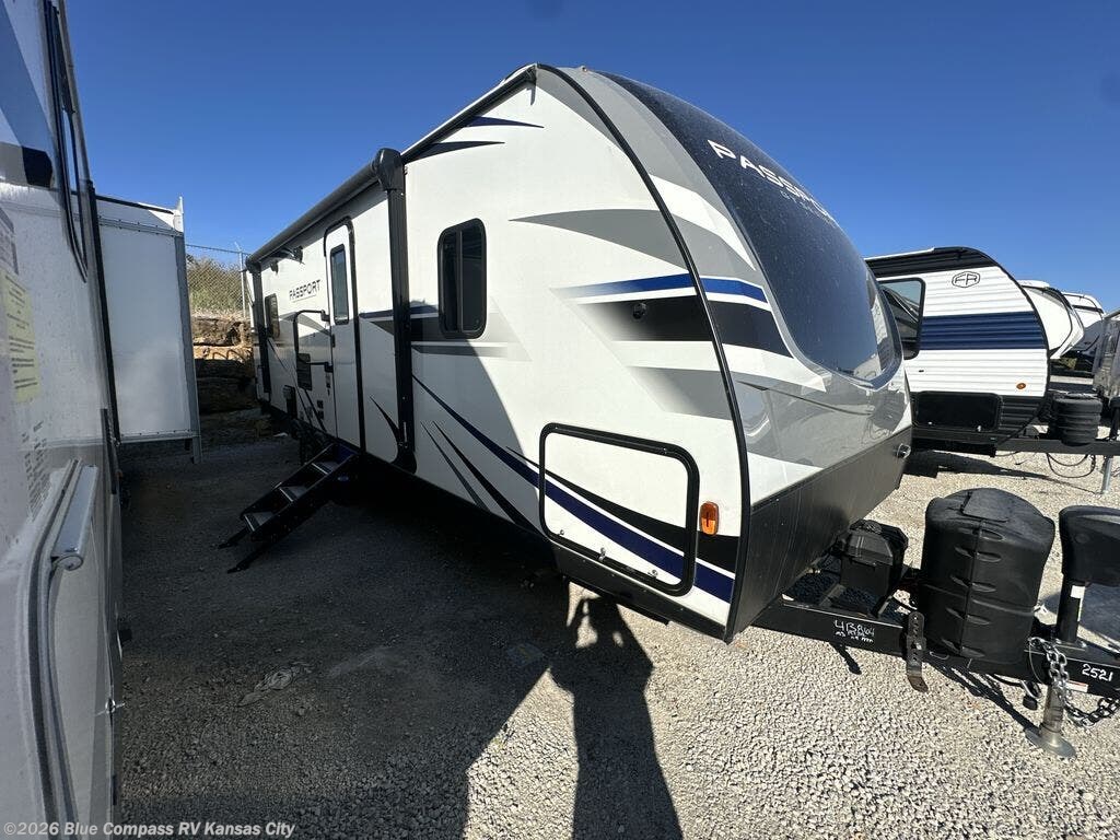 2019 Keystone Passport 2521RL - Used Travel Trailer For Sale by Blue Compass RV Kansas City in Grain Valley, Missouri