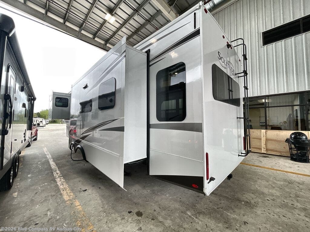 2026 Solitude 370DV by Grand Design from Blue Compass RV Kansas City in Grain Valley, Missouri