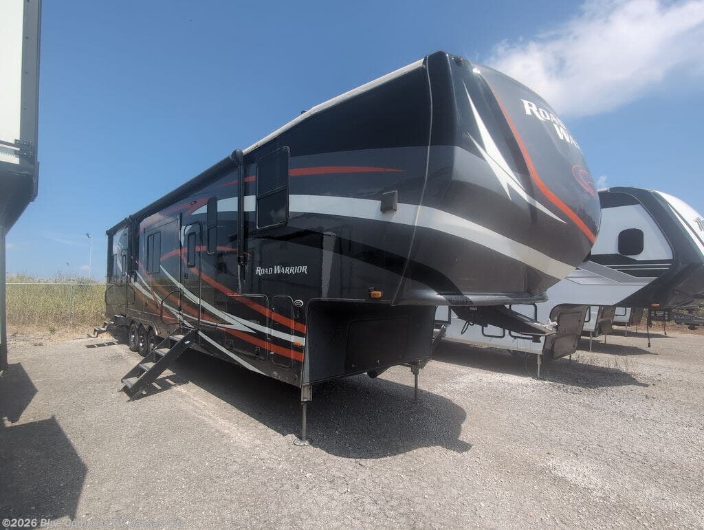 2019 Road Warrior 429 by Heartland from Blue Compass RV Kansas City in Grain Valley, Missouri