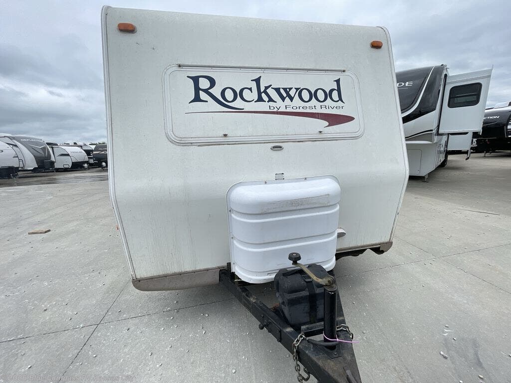 Used 2006 Forest River Rockwood 2304S available in Grain Valley, Missouri