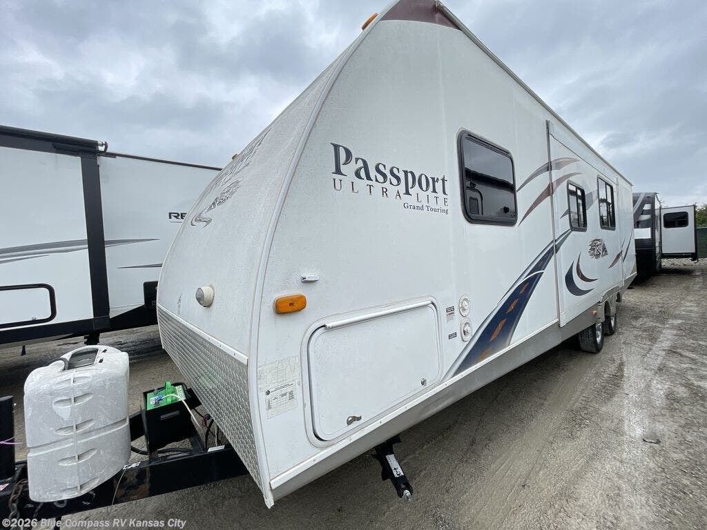 Used 2011 Keystone Passport 3050BH available in Grain Valley, Missouri