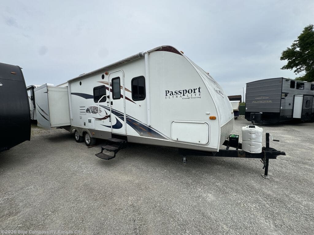 Used 2011 Keystone Passport 3050BH available in Grain Valley, Missouri