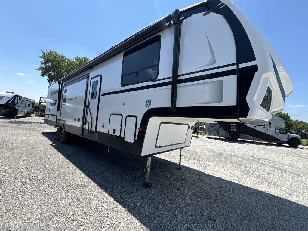 2027 Coachmen Chaparral 375BAF - New Fifth Wheel For Sale by Blue Compass RV Kansas City in Grain Valley, Missouri