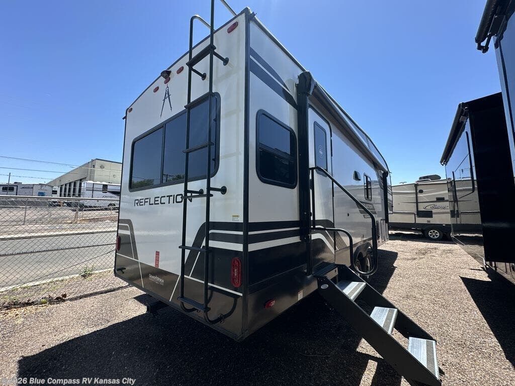 2026 Grand Design Reflection 100 Series 24RL - New Fifth Wheel For Sale by Blue Compass RV Kansas City in Grain Valley, Missouri features Slideout