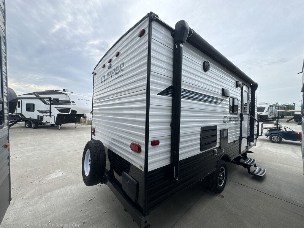 Used 2019 Coachmen Clipper Ultra-Lite 17BHS available in Grain Valley, Missouri