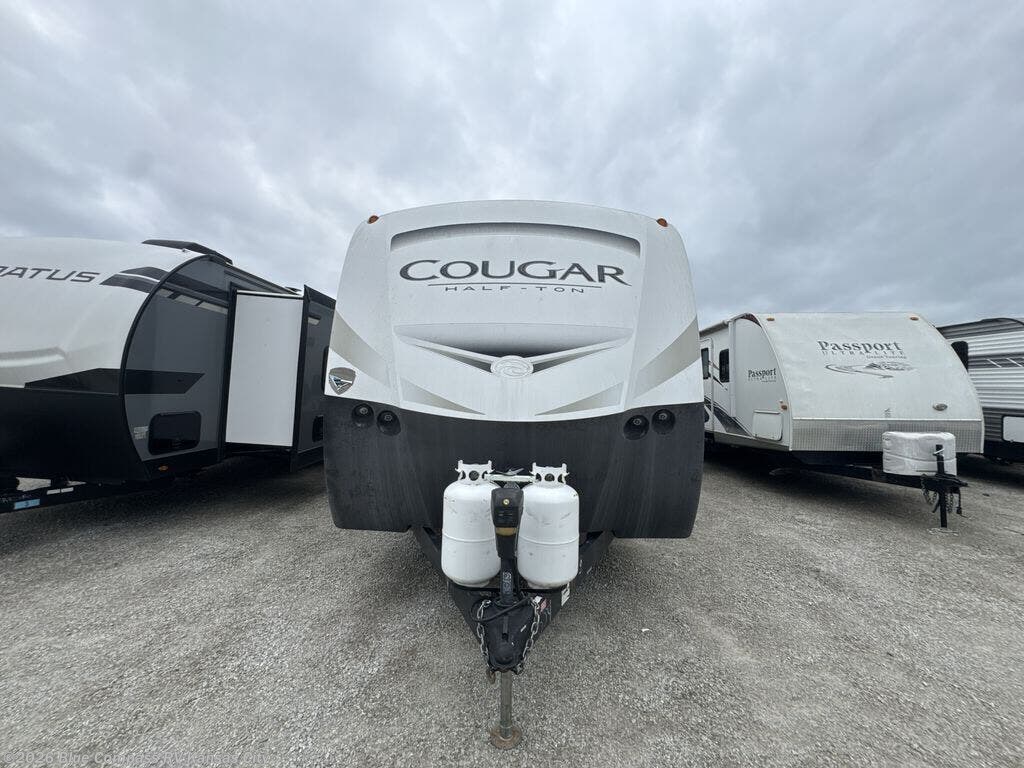 Used 2019 Keystone Cougar Half-Ton Series 32RESWE available in Grain Valley, Missouri