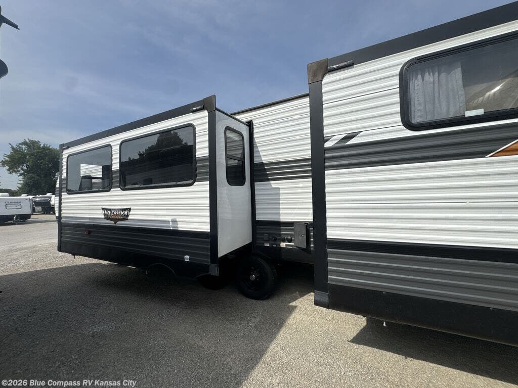2022 Wildwood 32BHDS by Forest River from Blue Compass RV Kansas City in Grain Valley, Missouri