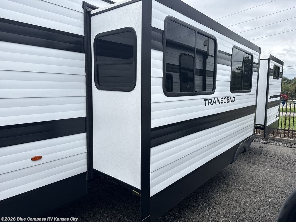 New 2027 Grand Design Transcend Xplor 325BHT available in Grain Valley, Missouri