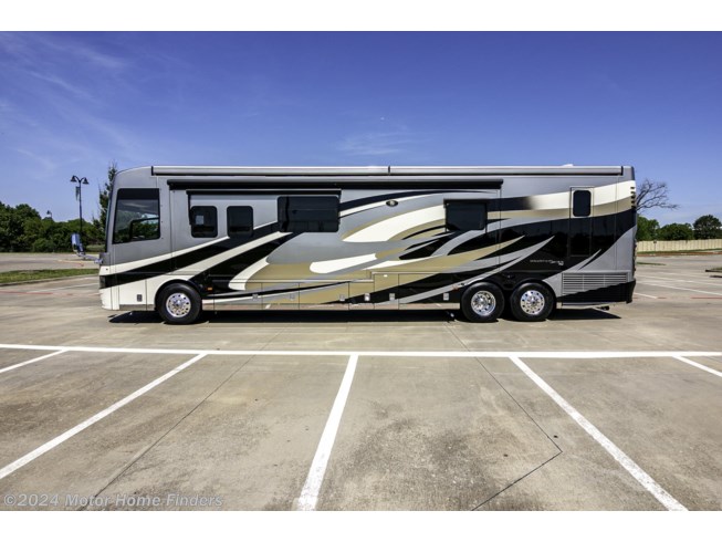 2017 Newmar London Aire 4553 - Used Diesel Pusher For Sale by Motor Home Finders in Dade City, Florida