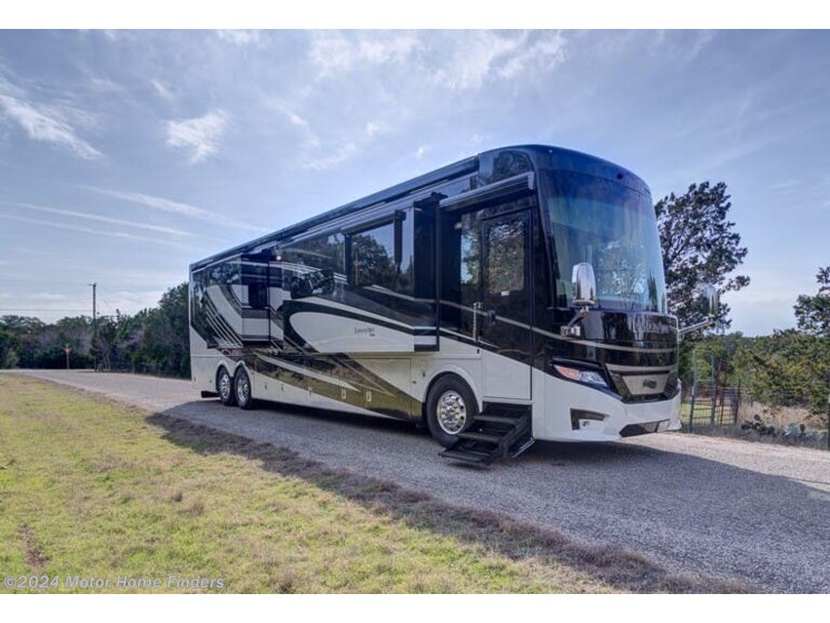 Used 2020 Newmar London Aire Tag Axle, Triple Slide, All Electric, Bath & Half available in New Braunfels, Texas