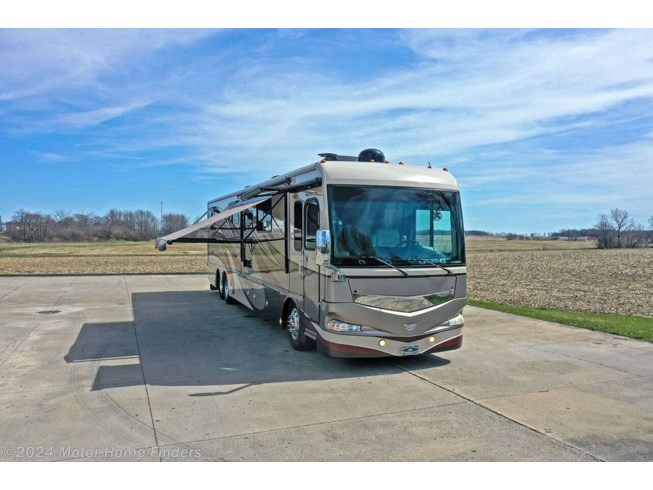 2014 Providence 42P by Fleetwood from Motor Home Finders in Sulphur Springs, Indiana