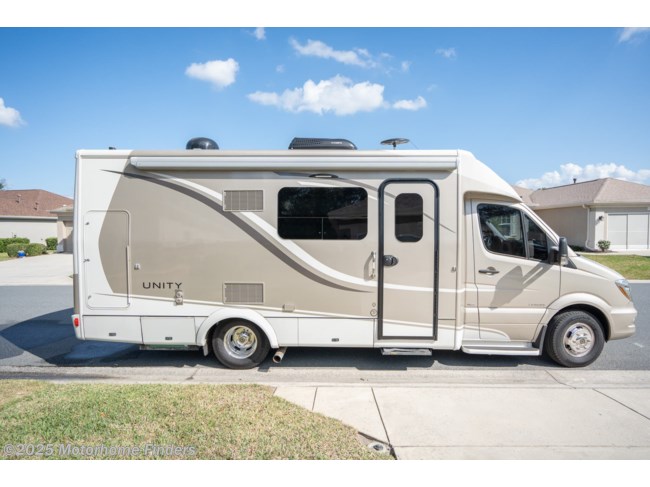 2015 Leisure Travel Unity 24MB