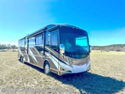 2012 Winnebago Tour 42QD - Used Diesel Pusher for sale by Motorhome Finders in Kerrville, Texas