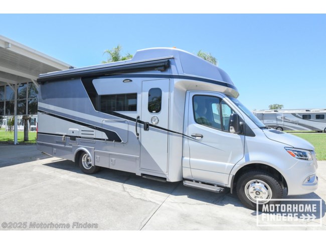2025 Tiffin Wayfarer 25 XRW