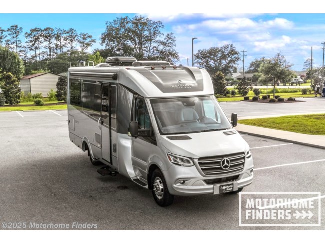 2021 Leisure Travel Unity U24TB