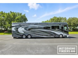 2020 Fleetwood Discovery LXE 44H - Used Diesel Pusher for sale by Motorhome Finders in LaBelle, Texas