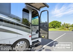 2020 Discovery LXE 44H by Fleetwood from Motorhome Finders in LaBelle, Texas