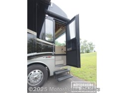 2015 Dutch Star 4018 by Newmar from Motorhome Finders in Georgetown, Texas