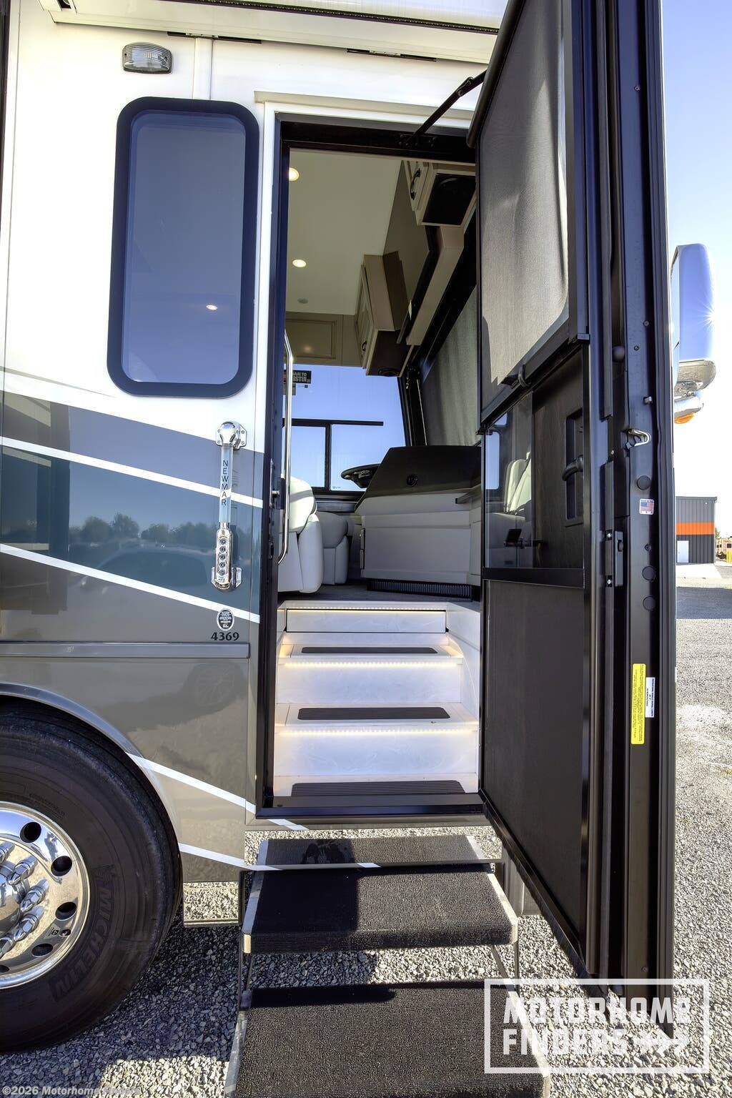 2024 Dutch Star 4369 by Newmar from Motorhome Finders in Marion, Illinois