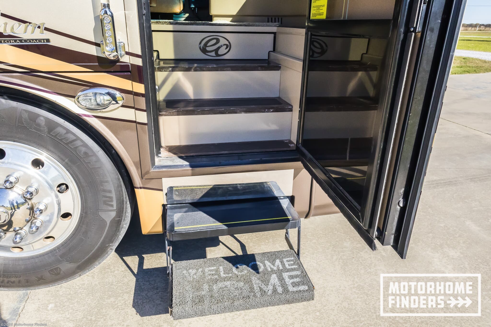 2015 Anthem 44DLQ by Entegra Coach from Motorhome Finders in Branch, Louisiana