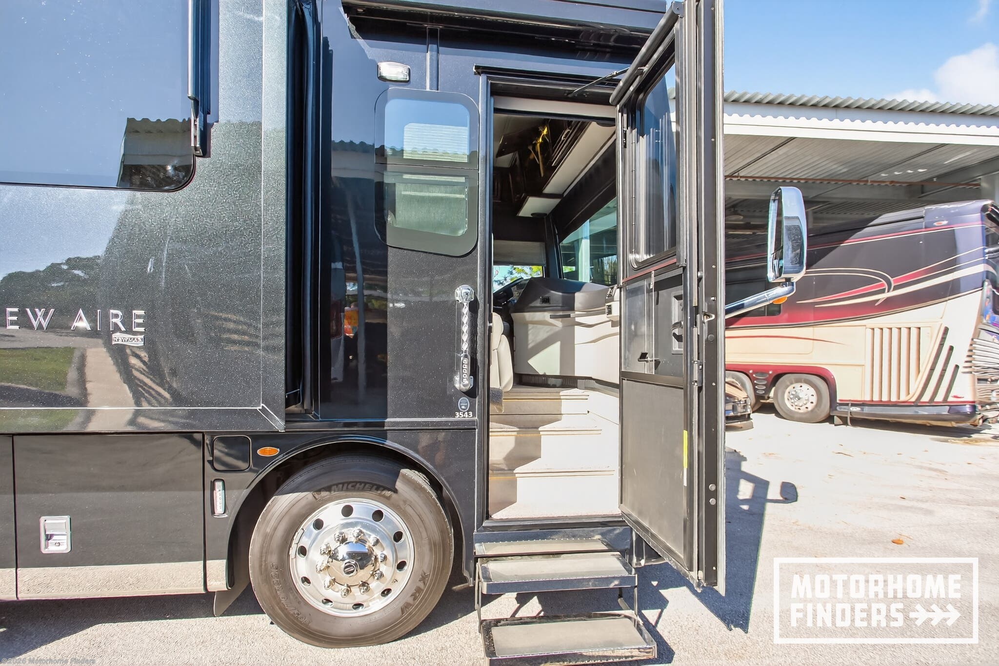 2021 New Aire 3543 by Newmar from Motorhome Finders in Pompano Beach, Florida