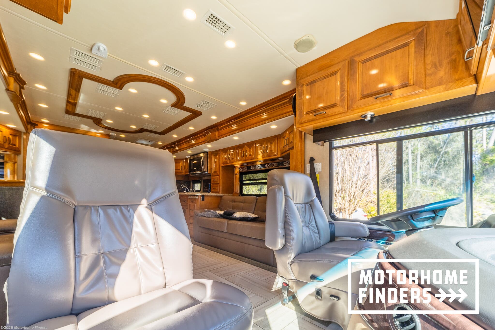 2017 American Revolution 42Q by American Coach from Motorhome Finders in East Palatka, Florida