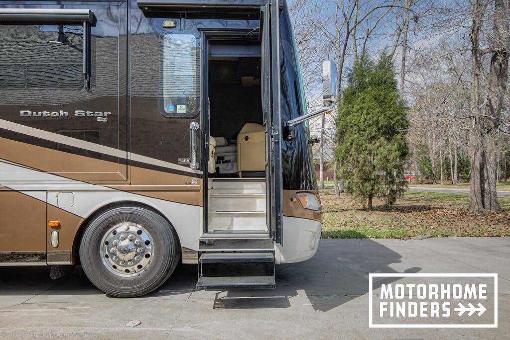 2017 Newmar Dutch Star 4369 - Used Diesel Pusher For Sale by Motorhome Finders in Moncks Corner, South Carolina features Self Contained, 50 Amp Service, Convection Microwave, Recliner(s), Leveling Jacks