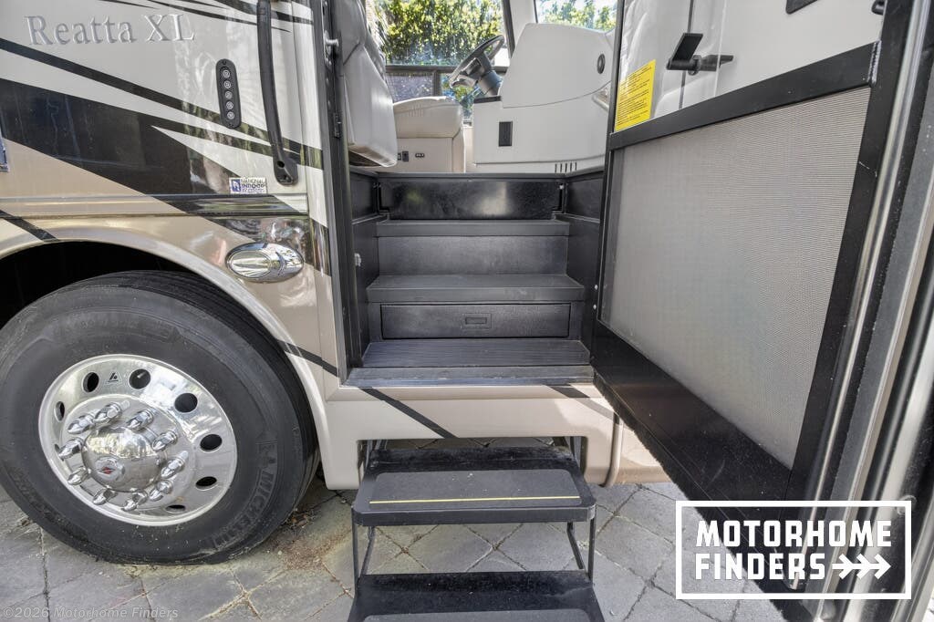 2022 Entegra Coach Reatta XL 40Q2 - Used Diesel Pusher For Sale by Motorhome Finders in Daleville, Virginia features Roof Vent, Inverter, Air Assist Suspension, 50 Amp Service, Keyless Entry