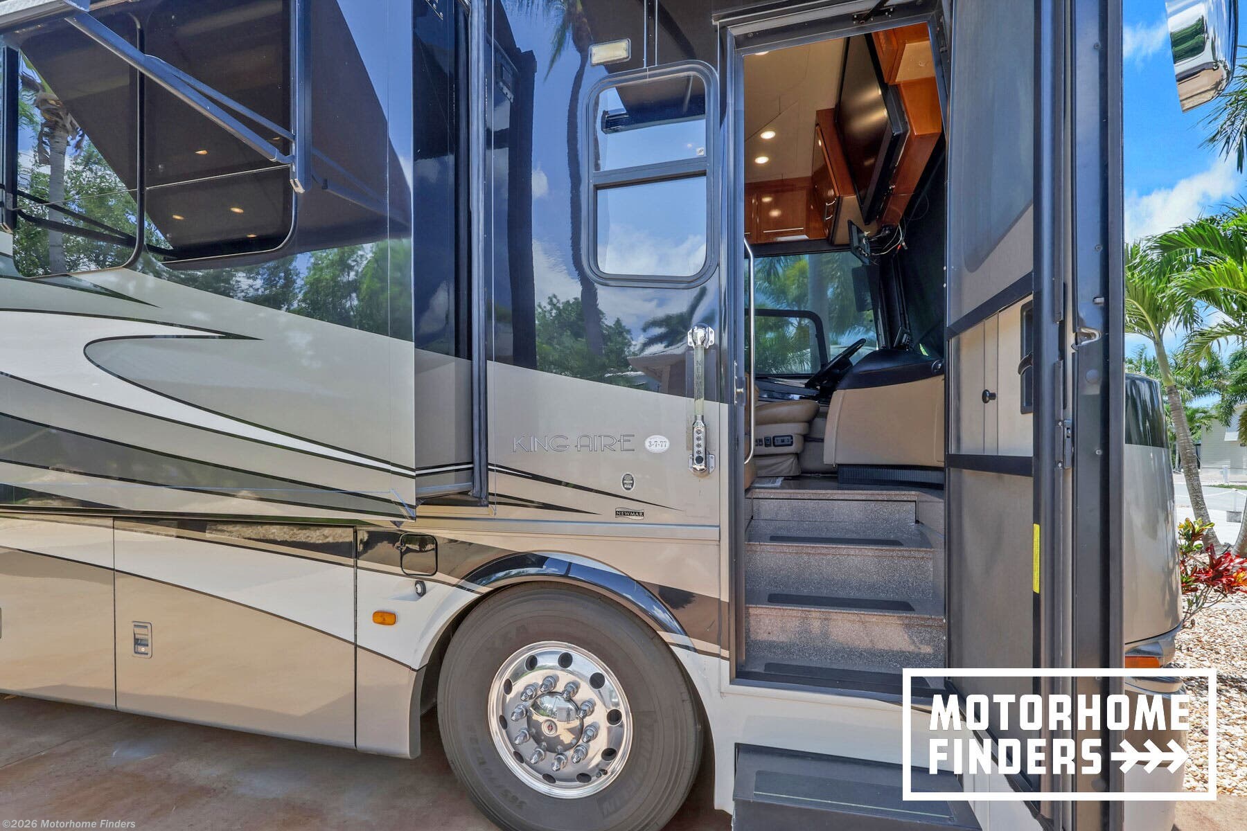 2009 Newmar King Aire 4561 - Used Diesel Pusher For Sale by Motorhome Finders in Fort Myers, Florida features Heated Underbelly, TV, Awning, Solid Surface Countertops, Dishwasher