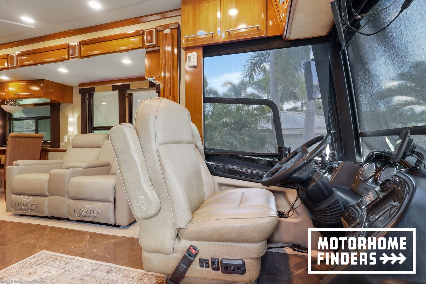 2009 King Aire 4561 by Newmar from Motorhome Finders in Fort Myers, Florida