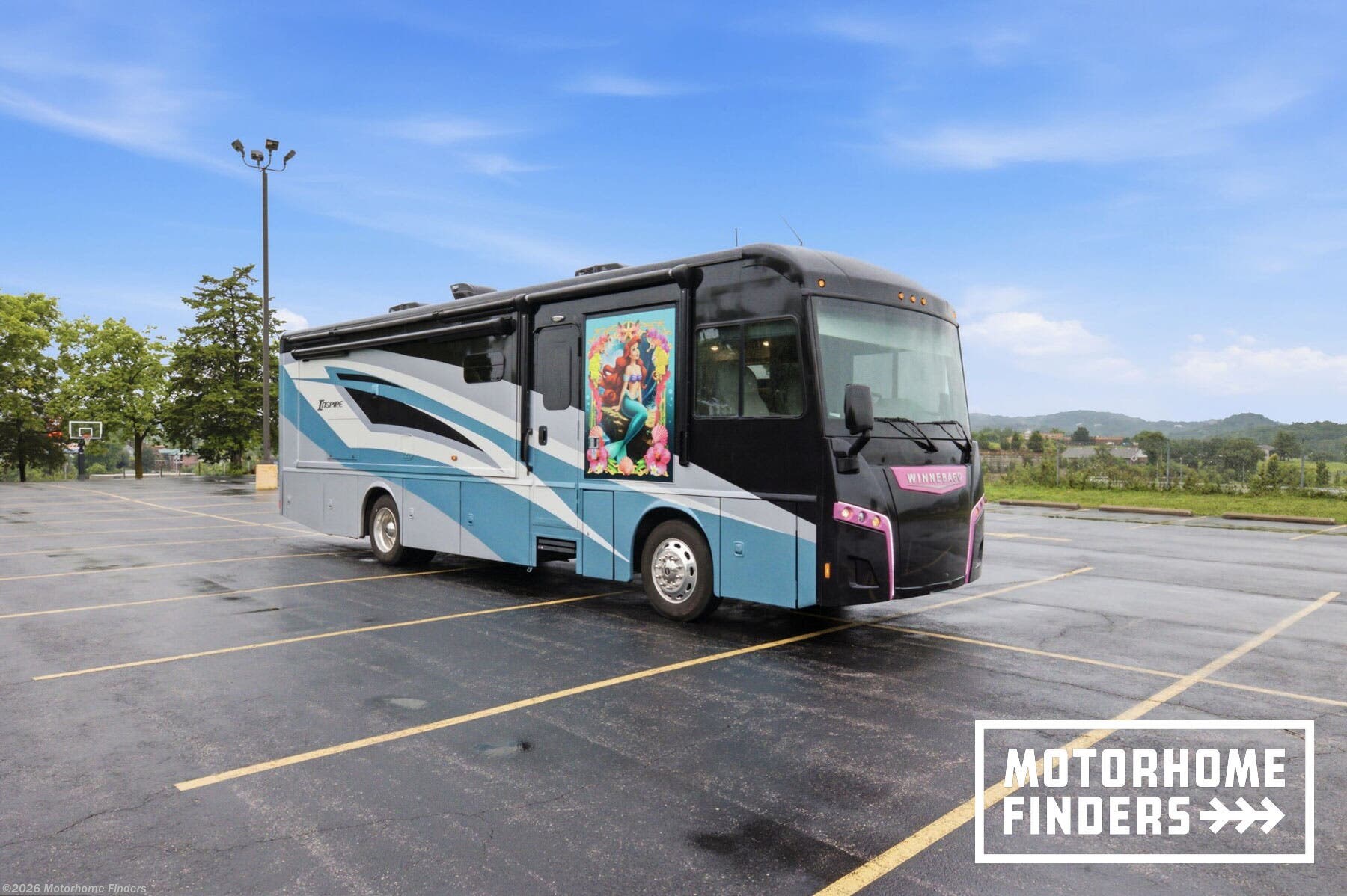 2022 Winnebago Inspire 34AE - Used Diesel Pusher For Sale by Motorhome Finders in Robertsville, Missouri features Handicap Equipped, Roof Vent, Refrigerator, Second Roof A/C, Inverter