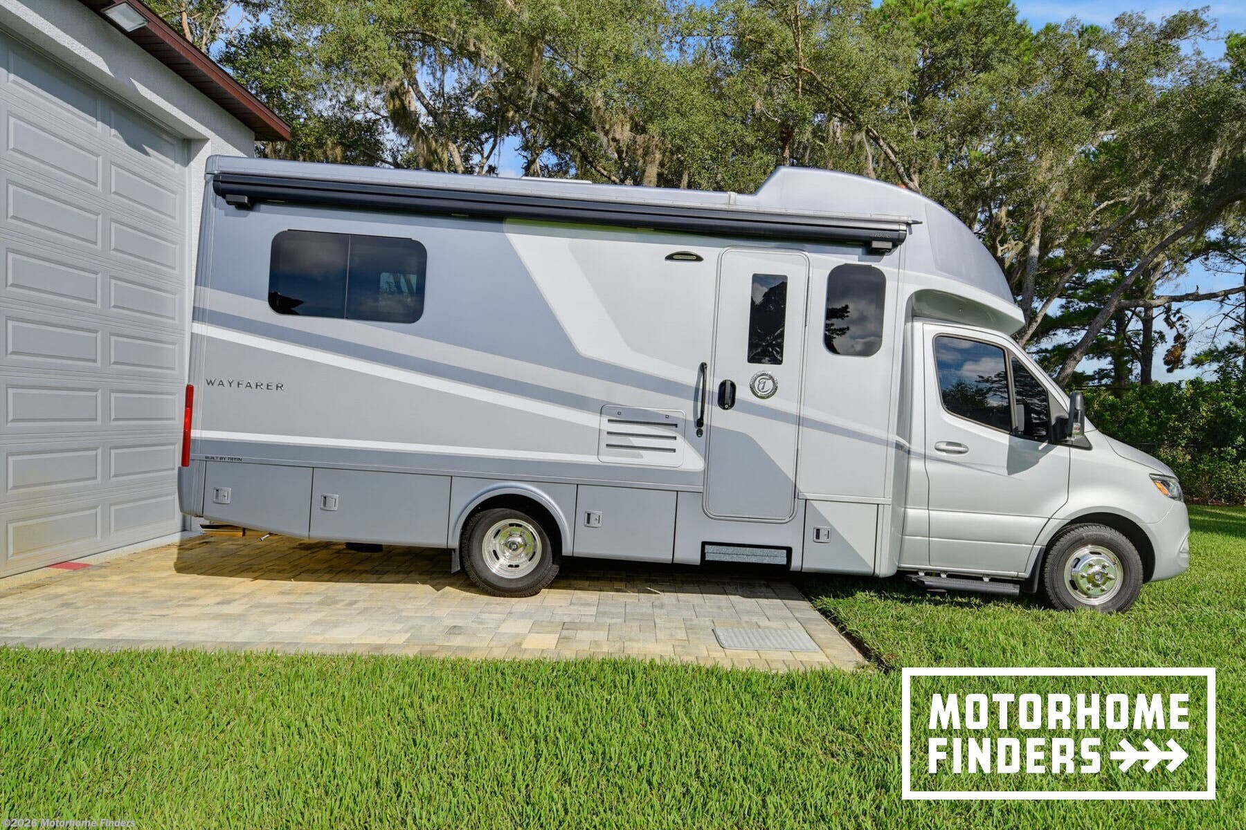 2024 Tiffin Wayfarer 25RLW - Used Class C For Sale by Motorhome Finders in Brooksville, Florida features 30 Amp Service, Wi-Fi Range Extender, Kitchen Sink, Shower, Toilet