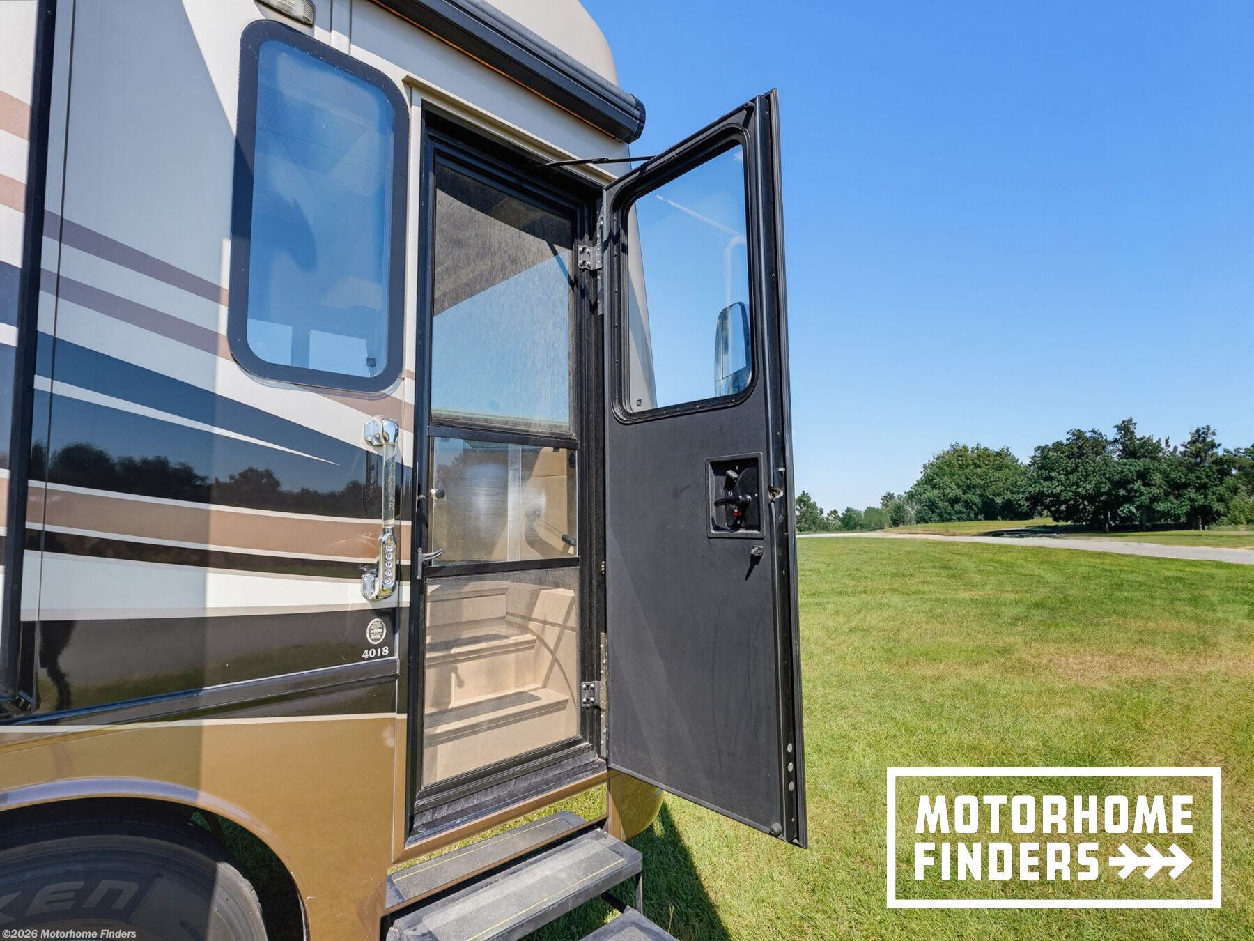 2016 Dutch Star 4018 by Newmar from Motorhome Finders in Wildwood, Florida