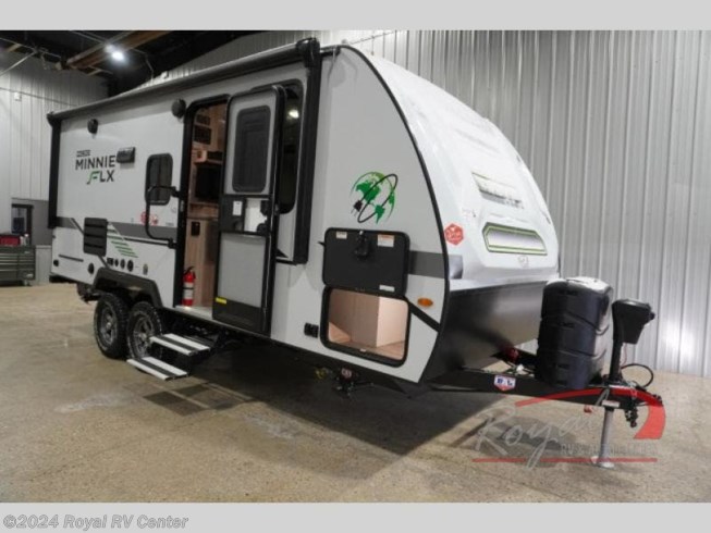 New 2022 Winnebago Micro Minnie FLX 2108DS available in Middlebury, Indiana