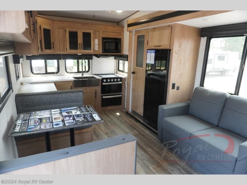 2023 Forest River Cherokee Arctic Wolf 23MLE RV for Sale in Middlebury