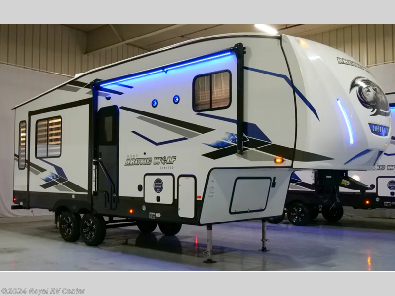 2024 Forest River Cherokee Arctic Wolf 27SGS RV for Sale in Middlebury