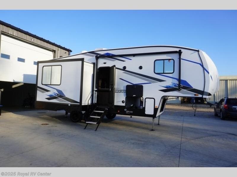 2024 Forest River Cherokee Arctic Wolf 27SGS RV for Sale in Middlebury