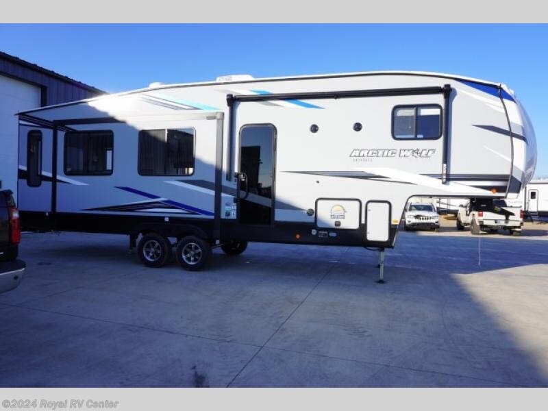 2022 Forest River Cherokee Arctic Wolf 291RL RV for Sale in Middlebury