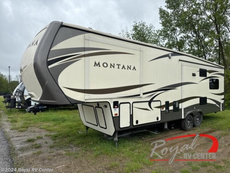 Used 2017 Keystone Montana 3000 RE available in Middlebury, Indiana