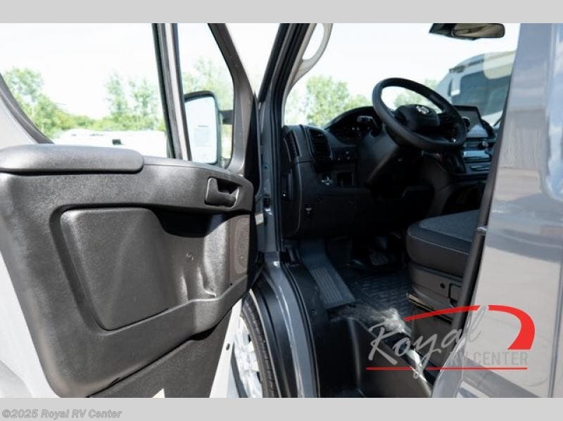 2025 Thor Motor Coach Twist 2lb Rv For Sale In Middlebury In 46540 2025 Thor Motor Coach Twist 2lb Rv For Sale In Middlebury In 46540