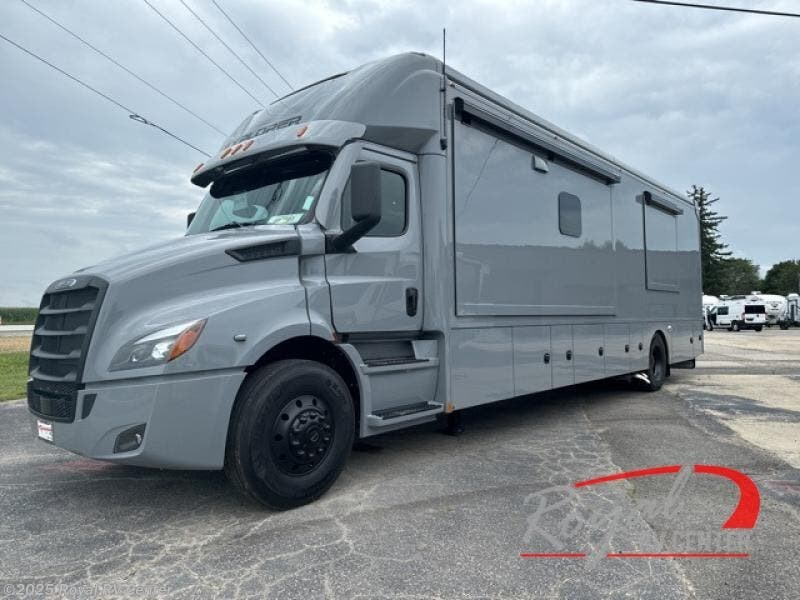 2025 Explorer 40ERB by Renegade from Royal RV Center in Middlebury, Indiana