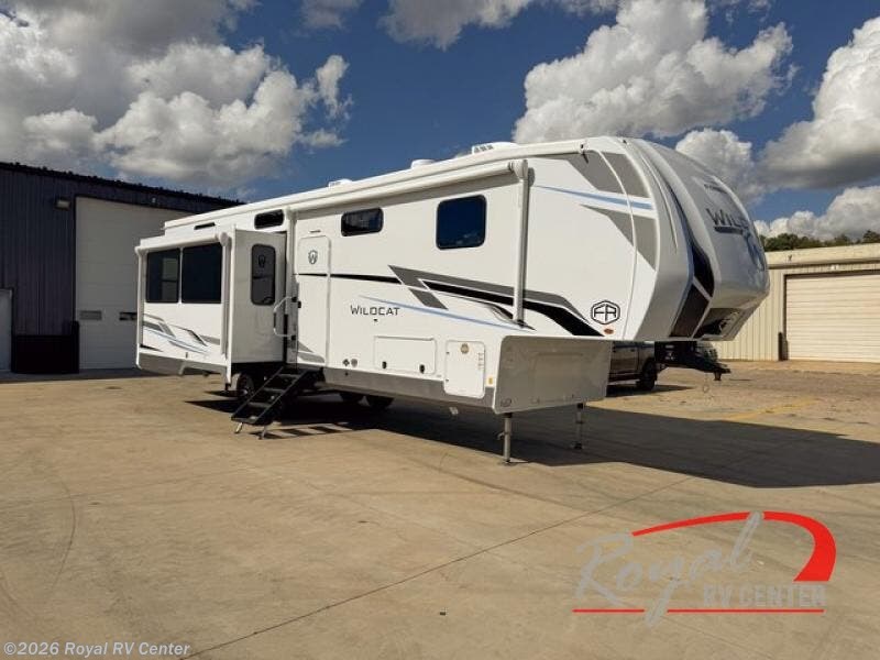 2026 Wildcat 33CHEF by Forest River from Royal RV Center in Middlebury, Indiana