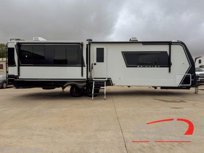 2026 Model Z AIR 310 by Brinkley RV from Royal RV Center in Middlebury, Indiana