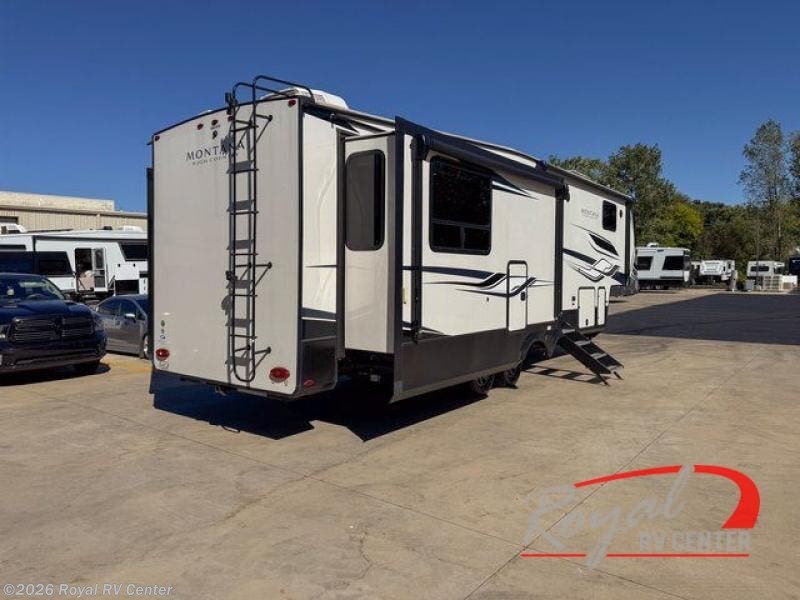 Used 2024 Keystone Montana High Country 311RD available in Middlebury, Indiana