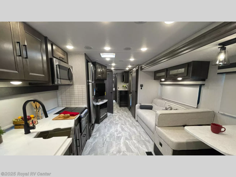 2026 Mirada 35ES by Coachmen from Royal RV Center in Middlebury, Indiana