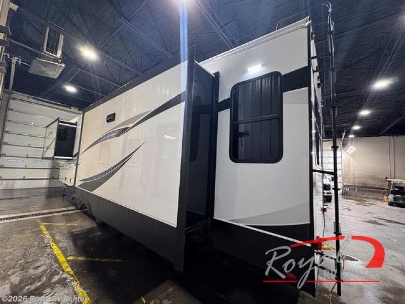 Used 2021 CrossRoads Cameo CE3701RL available in Middlebury, Indiana