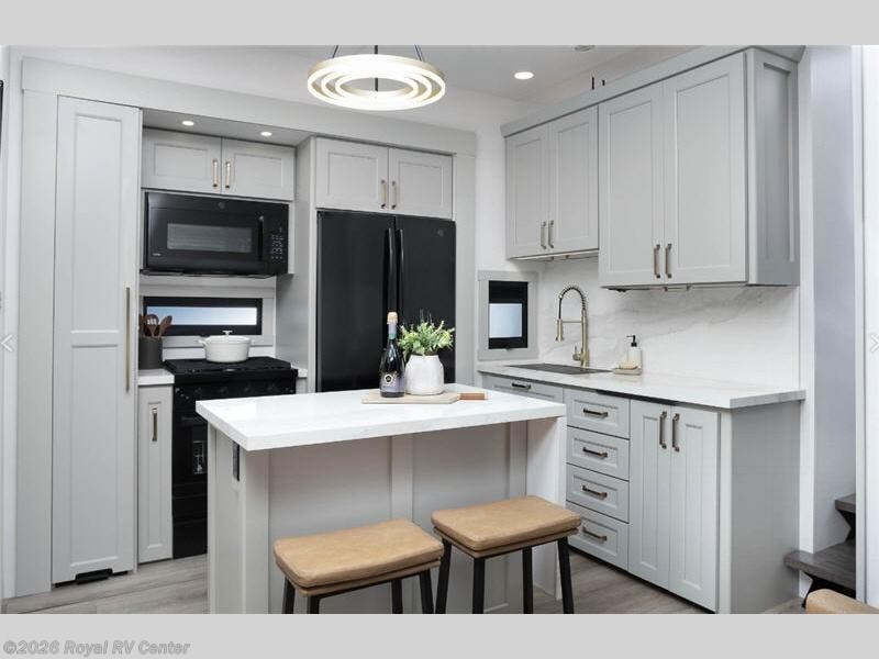 2024 Model G 4000 by Brinkley RV from Royal RV Center in Middlebury, Indiana