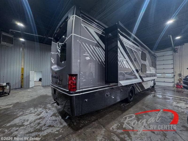 2026 Pasadena SV 38XL by Thor Motor Coach from Royal RV Center in Middlebury, Indiana